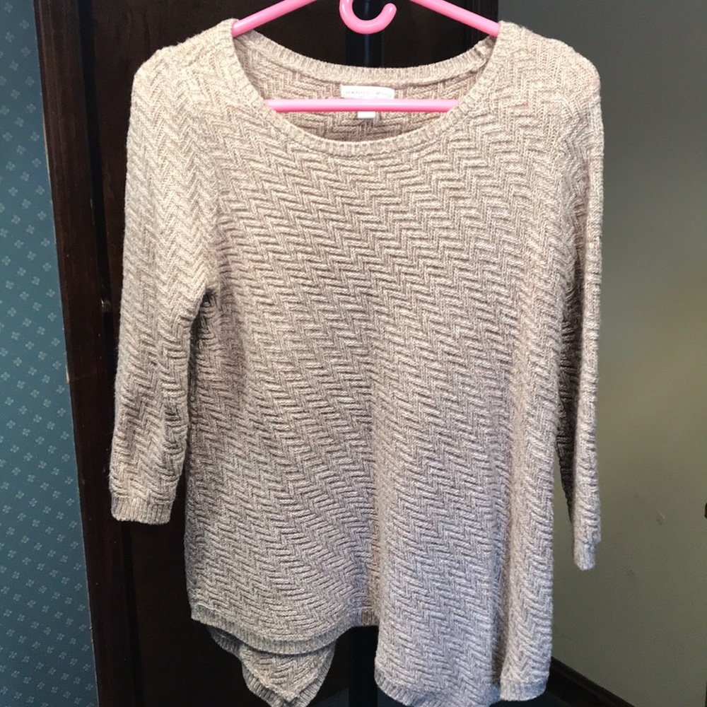 Brown/cream colored sweater